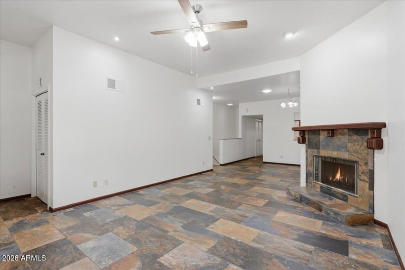 1550 N Stapley Dr #125, Mesa, AZ 85203