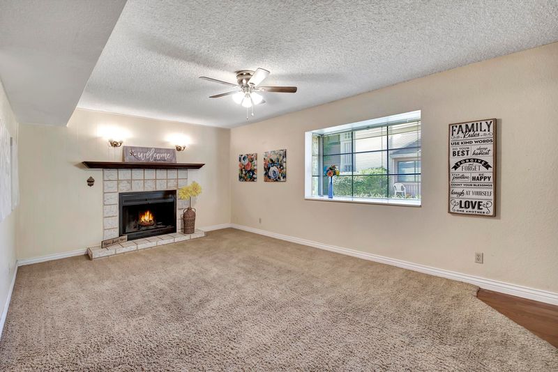 1550 N Stapley Dr #93, Mesa, AZ 85203