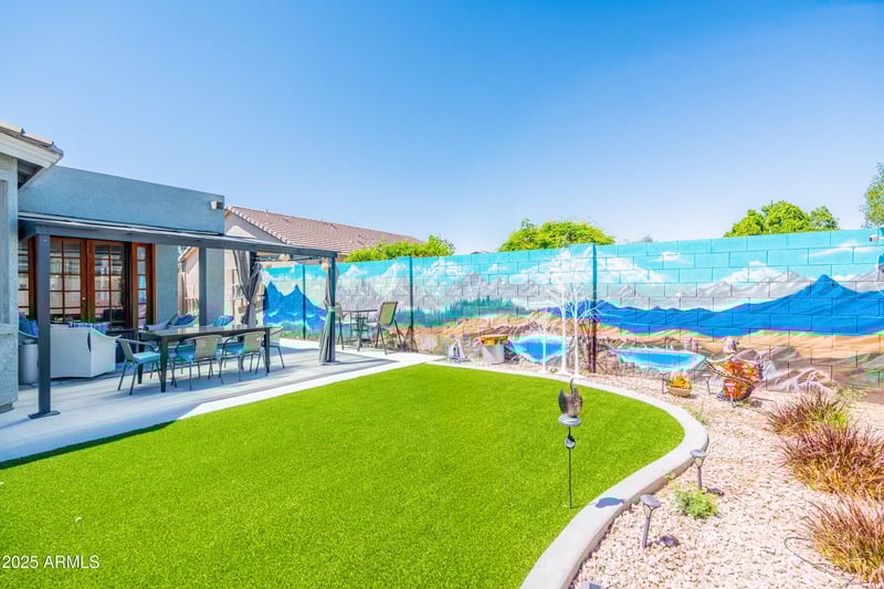 1550 Saint Kateri Dr, Phoenix, AZ 85041