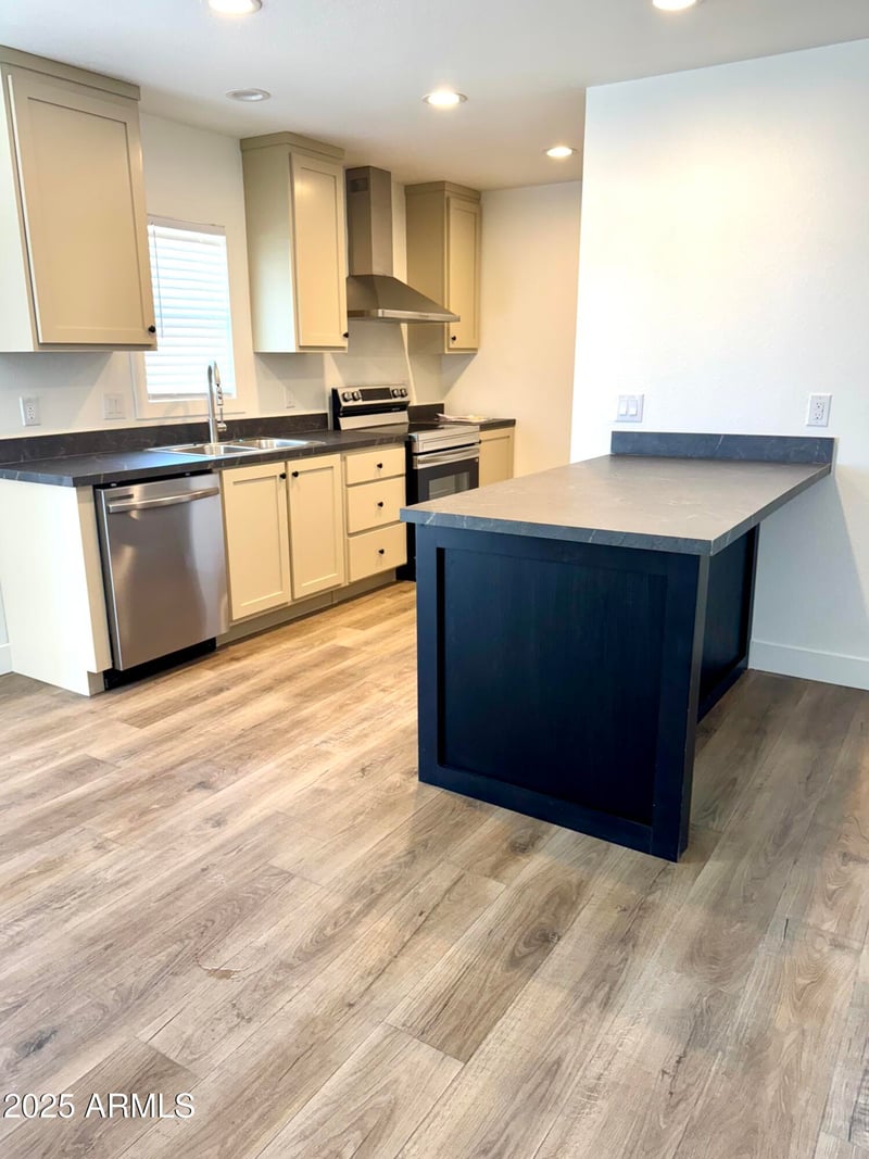 1550 Southern Ave #20, Phoenix, AZ 85041