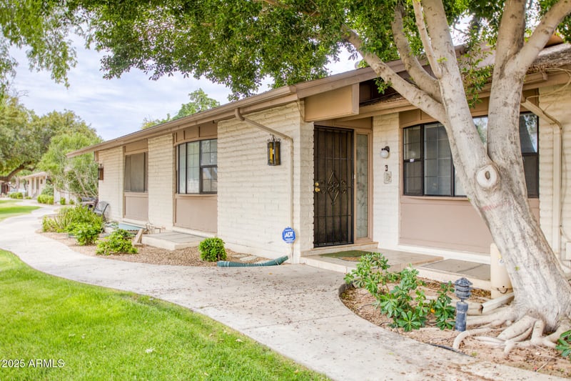 1550 Stapley Dr #6, Mesa, AZ 85203