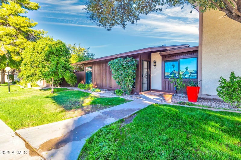 1550 Stapley Dr #68, Mesa, AZ 85203