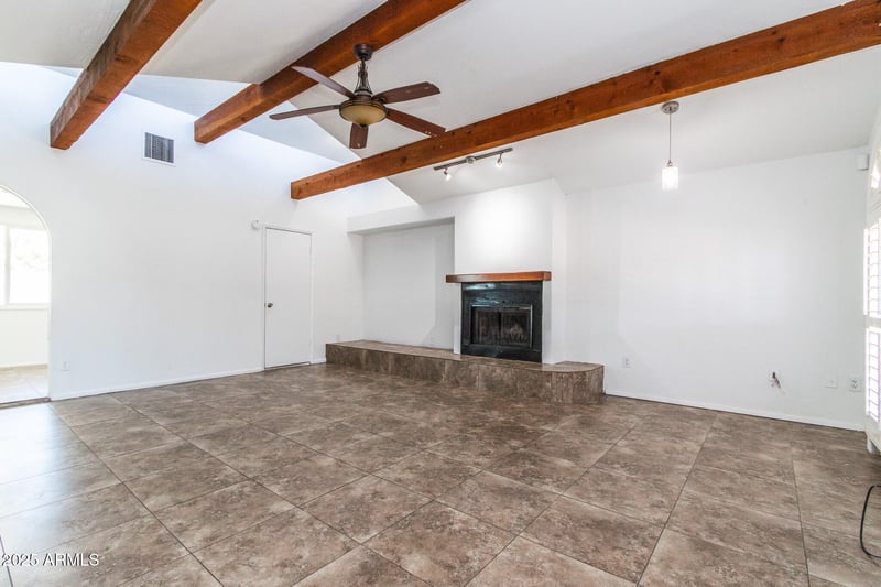 1550 Willow Ave, Phoenix, AZ 85029