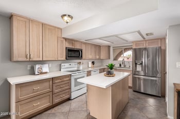 1551 Florian Cir, Mesa, AZ 85204