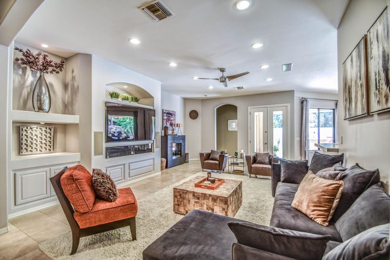 1551 W Augusta Ave, Phoenix, AZ 85021