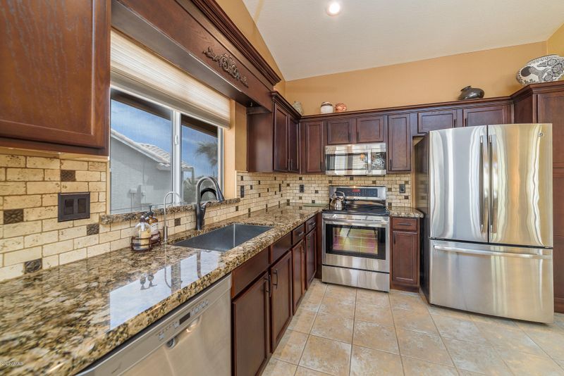 1552 E Palm Beach Dr, Chandler, AZ 85249