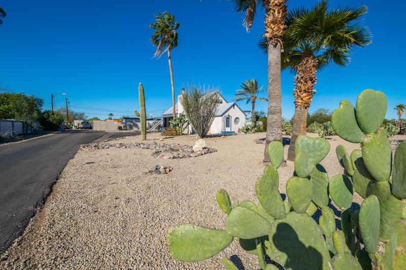 15526 N 38th St, Phoenix, AZ 85032