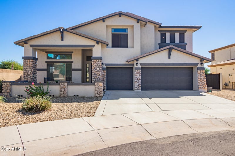 15527 Minnezona Ave, Goodyear, AZ 85395