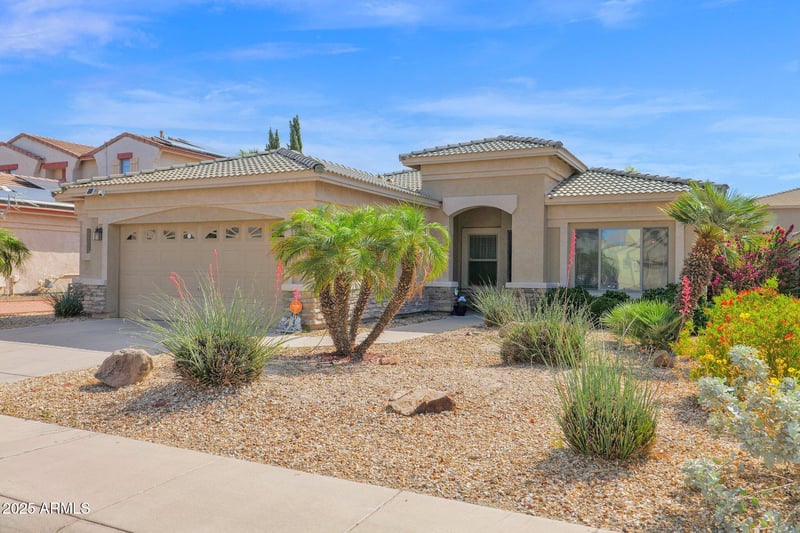 15541 174th Ln, Surprise, AZ 85388