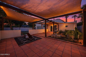 1555 Cheery Lynn Rd, Phoenix, AZ 85014