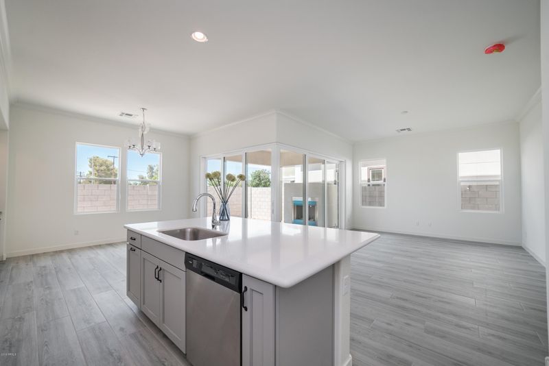 1555 E Ocotillo Rd #18, Phoenix, AZ 85014