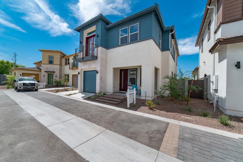 1555 E Ocotillo Rd #18, Phoenix, AZ 85014