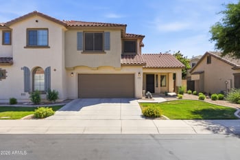 1555 Elgin St, Gilbert, AZ 85295