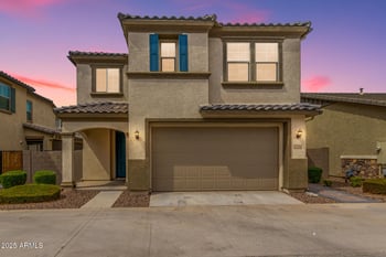 1555 Loren Ln, Gilbert, AZ 85296