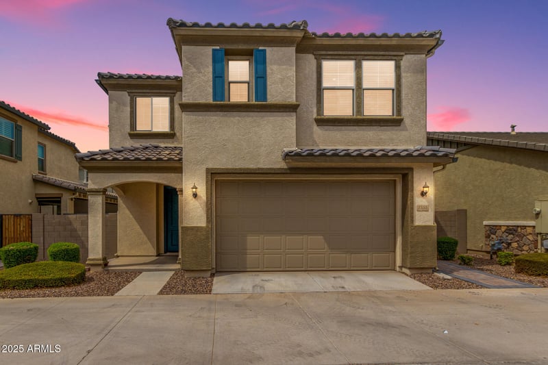 1555 Loren Ln, Gilbert, AZ 85296