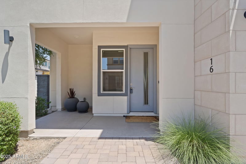 1555 Ocotillo Rd #16, Phoenix, AZ 85014