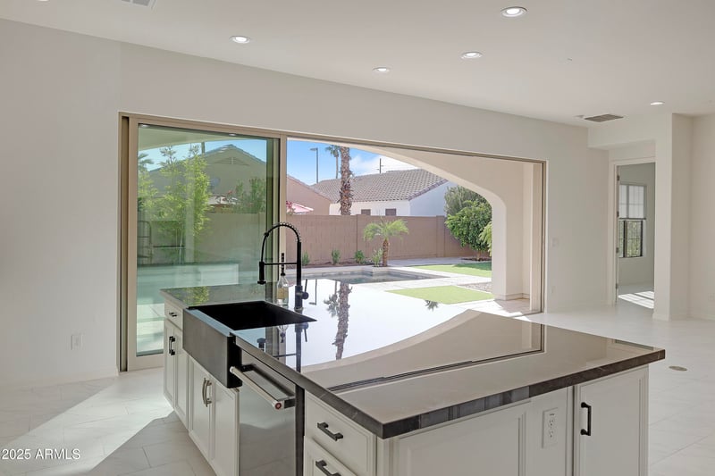 1555 Sea Fog Dr, Gilbert, AZ 85233