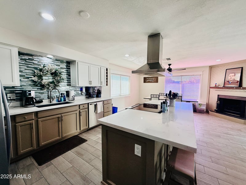 1555 W Naranja Ave, Mesa, AZ 85202