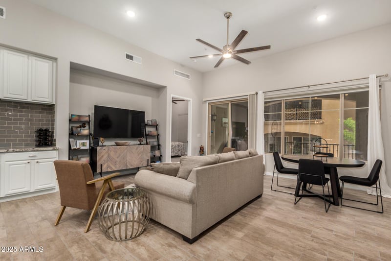 15550 5th Ave #130, Phoenix, AZ 85045