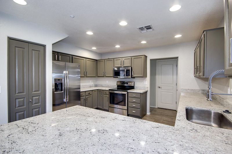 15550 N Frank Lloyd Wright Blvd #1034, Scottsdale, AZ 85260