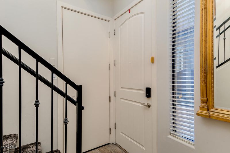 15550 S 5th Ave #213, Phoenix, AZ 85045