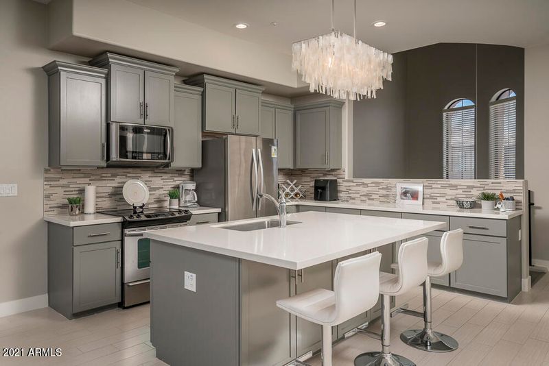 15550 S 5th Ave #221, Phoenix, AZ 85045