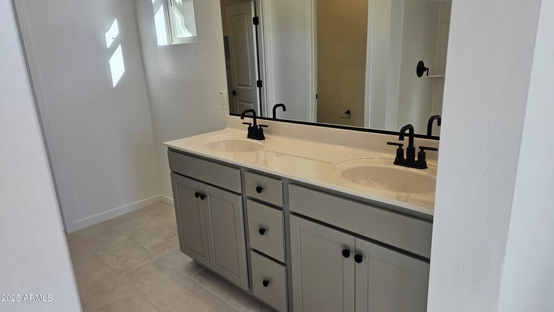 15551 Hackamore Dr, Surprise, AZ 85387