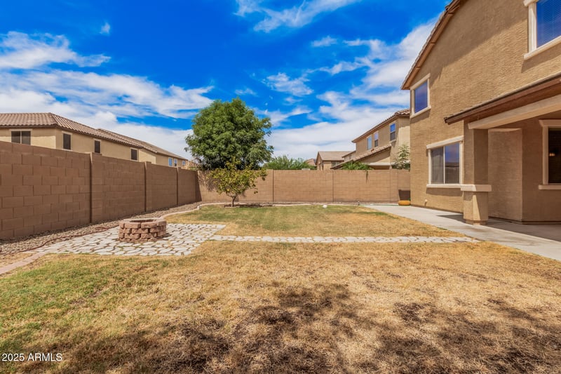 15551 Poinsettia Dr, Surprise, AZ 85379