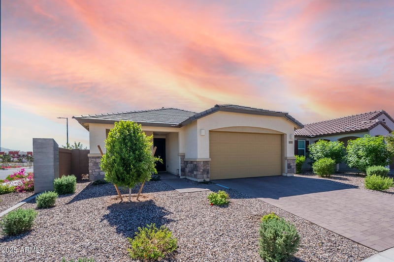 15551 W Kendall St, Goodyear, AZ 85338