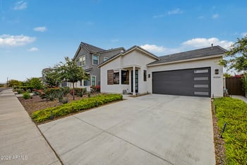 15556 181st Ln, Goodyear, AZ 85338