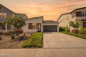 15556 181st Ln, Goodyear, AZ 85338