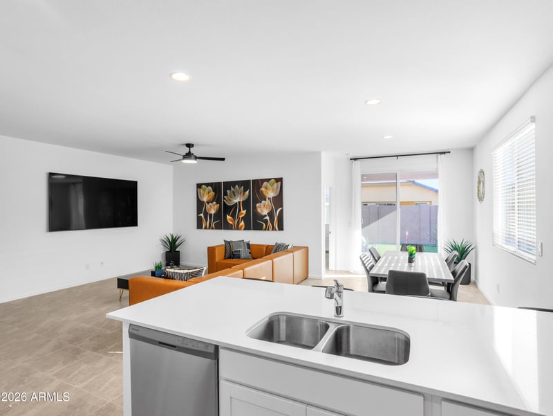 15557 W Kendall St, Goodyear, AZ 85338