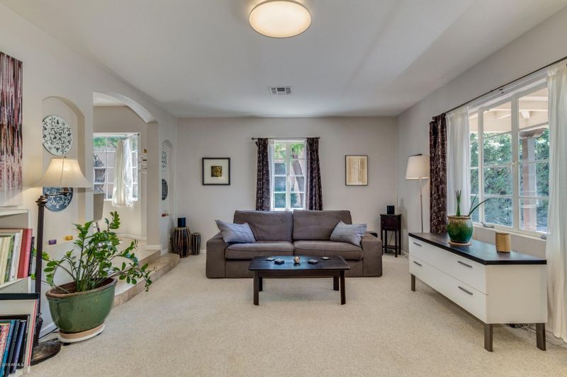 1556 E Cheery Lynn Rd, Phoenix, AZ 85014