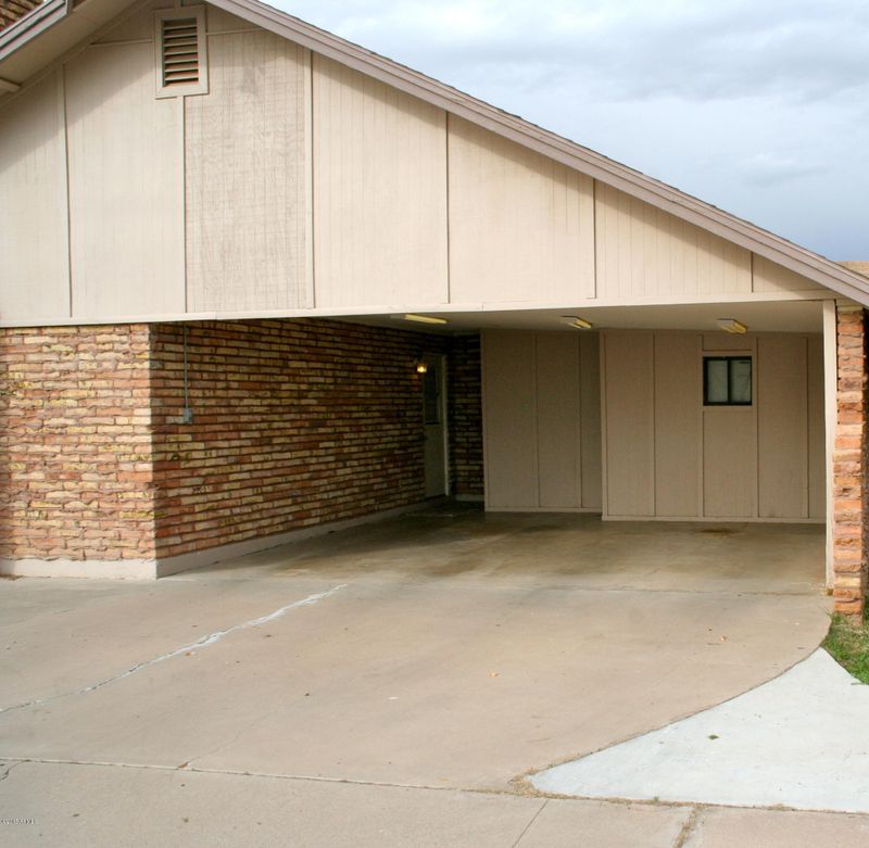 1556 E Dover Cir, Mesa, AZ 85203