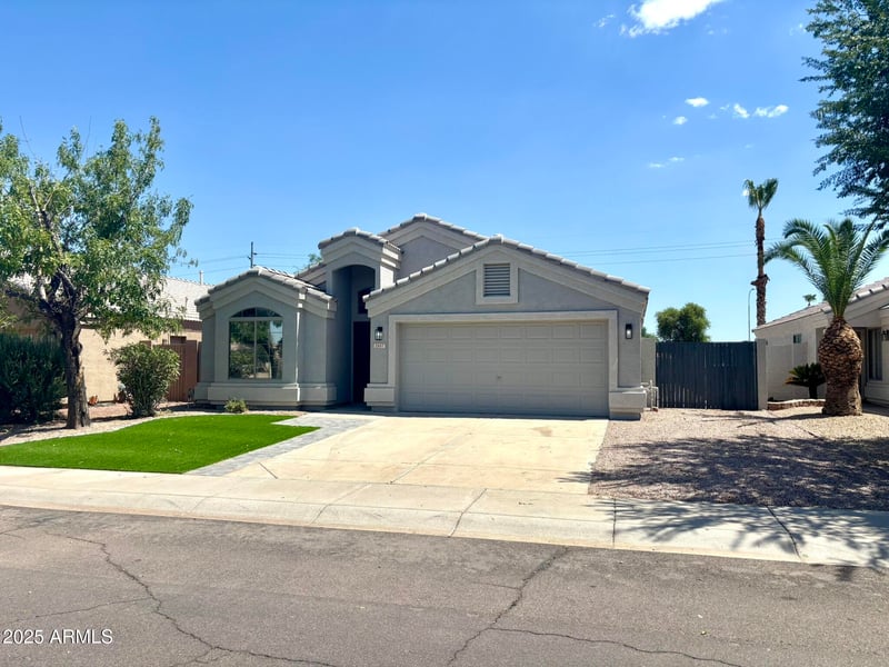 1557 Kesler Ln, Chandler, AZ 85224