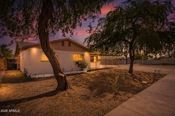 1557 W 2nd St, Mesa, AZ 85201