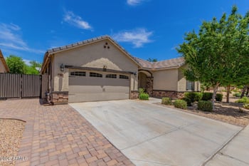 15578 Mackenzie Dr, Goodyear, AZ 85395