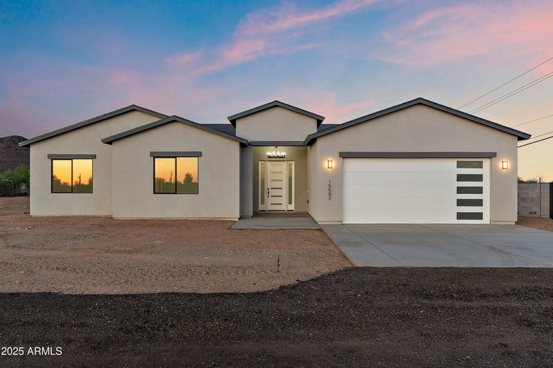 15582 Jomax Rd, Surprise, AZ 85387