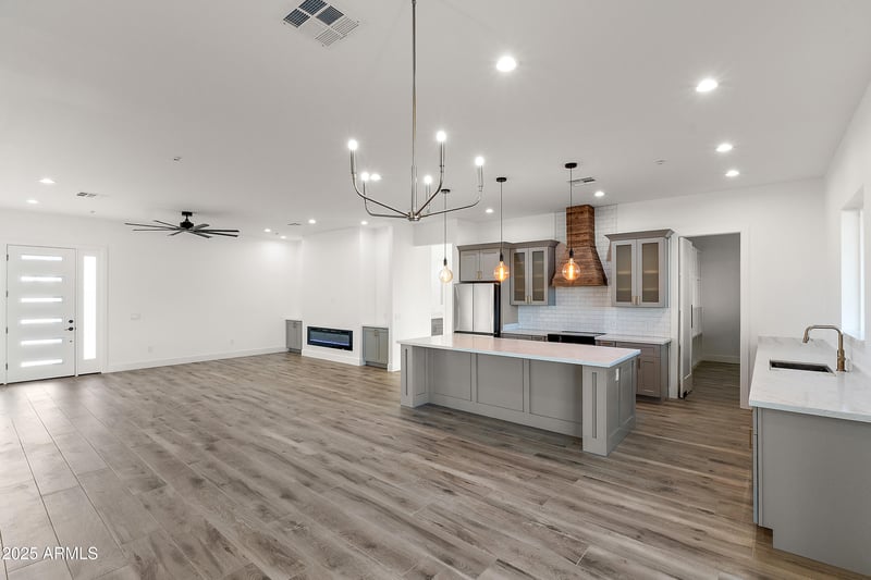 15582 Jomax Rd, Surprise, AZ 85387