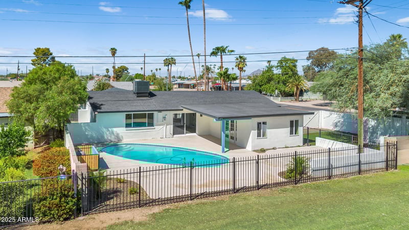1559 Upland Cir, Mesa, AZ 85201