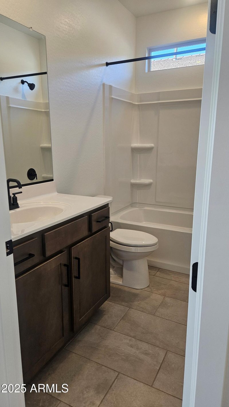 15591 Hackamore Dr, Surprise, AZ 85387