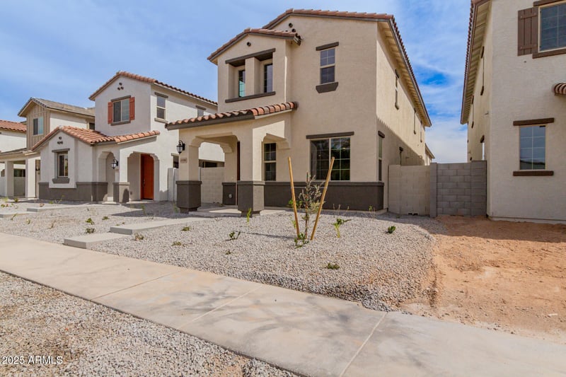 15598 181st Dr, Goodyear, AZ 85338
