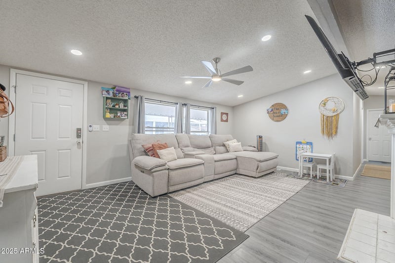 156 Hawes Rd #68, Mesa, AZ 85207