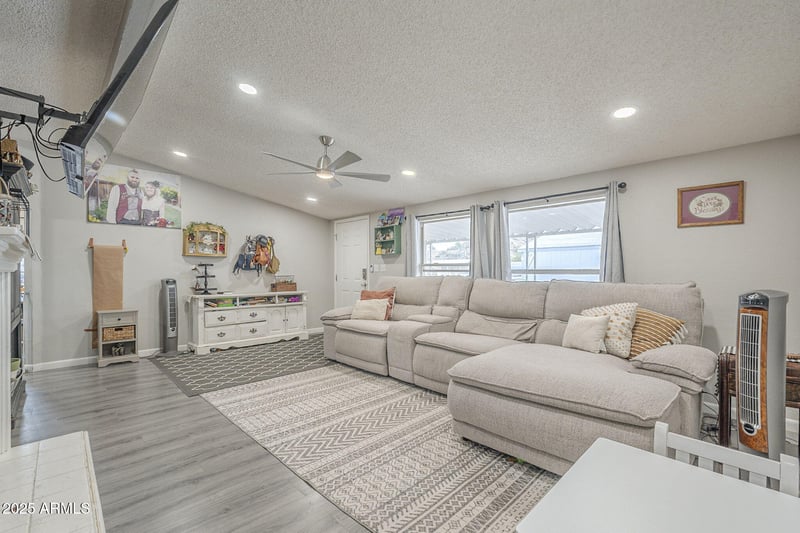 156 Hawes Rd #68, Mesa, AZ 85207