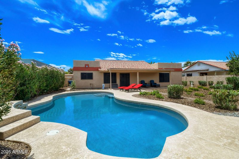 1560 E Whitten St, Chandler, AZ 85225