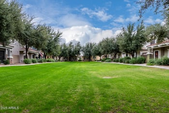 1560 Owl Dr, Gilbert, AZ 85296