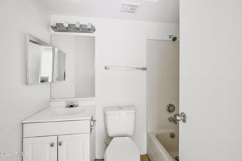 1560 Sahuaro Dr #2, Phoenix, AZ 85029
