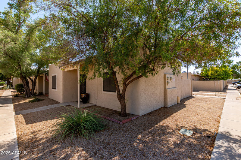 15601 27th St #5, Phoenix, AZ 85032