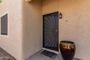 15601 27th St #5, Phoenix, AZ 85032