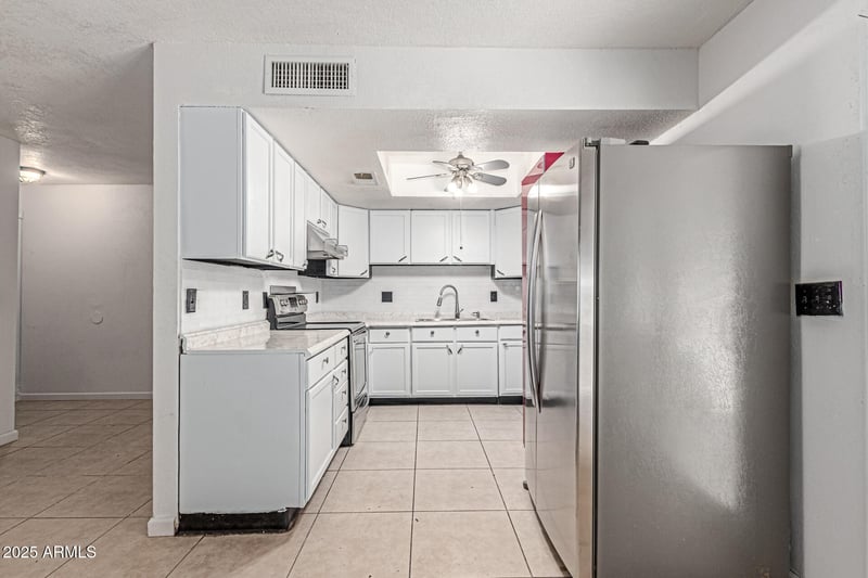 15601 27th St #5, Phoenix, AZ 85032